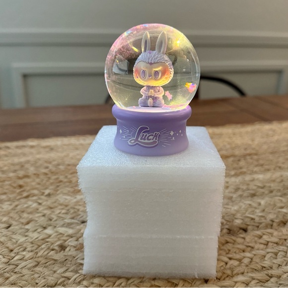 Pop Mart Biginto Energy Crystal Ball Snow Globe - Purple - Picture 1 of 7